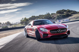 Red mercedes sports car track - a track free wallpaper