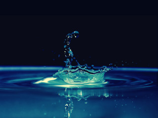Blue water splash night sky - water free wallpaper