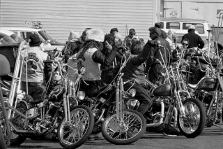 Motorcycles group people street building - assemblage free wallpaper