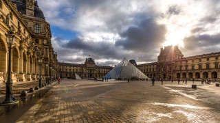 Large building pyramid sky background - christopher wren free wallpaper