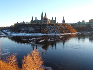 Castle hill river city ice - the water and trees free wallpaper