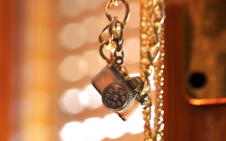 Clock chain room curtain window - high detail 8 k free wallpaper