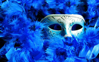 Mask feathers blue background black - duccio free wallpaper