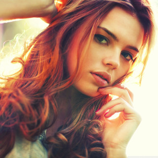 Woman redhair posing portrait blurry - eszter mattioni free wallpaper
