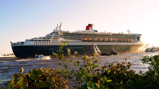 Cruise ship river forest sunny - a river next free wallpaper