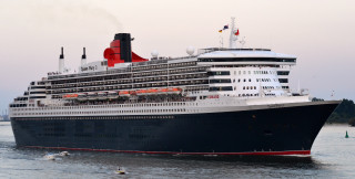 Cruise ship people water birds - international typographic style free wallpaper