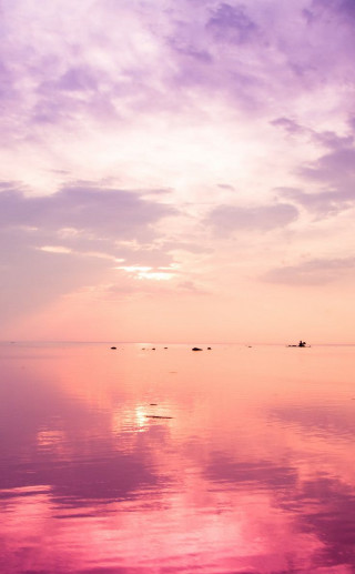 Pink purple sky lake reflection - impressionist free wallpaper