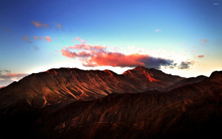 Mountain range pink cloud blue - amir zand free wallpaper