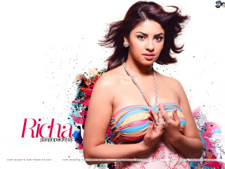 Colorful dress woman necklace pose - her neck and a necklace free wallpaper
