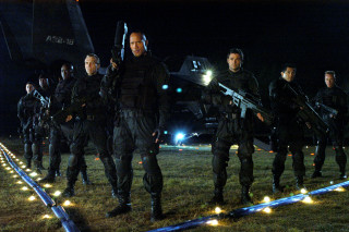 Military men night field helicopter - a group of men free wallpaper for desktop