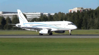 Large white airplane runway trees - a large white airplane free wallpaper
