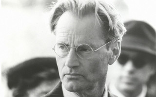 Man suit tie glasses hat - glass free wallpaper