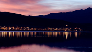 City lights night sky lake - exekia free wallpaper