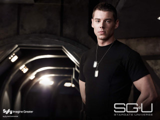 Man tunnel light necklace standing - a tunnel free wallpaper