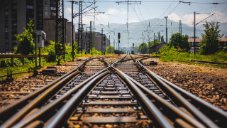 Train track mountain background power - symmetric balance free wallpaper