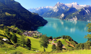 Lake mountains green hillside houses - house free wallpaper