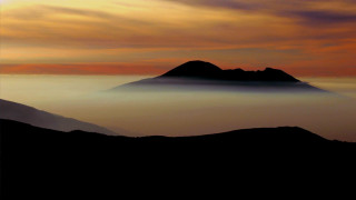 Mountain cloud sky hills background - a few hill free wallpaper