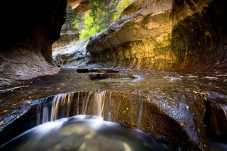 Small waterfall narrow canyon rock - andy goldsworthy free wallpaper
