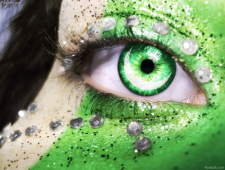 Green makeup close up face - lyco art free wallpaper for desktop