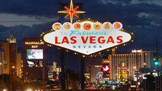 Welcome fabulous las vegas nevada 2 - a large sign free wallpaper