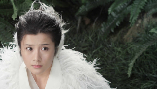 Woman white coat feathered shawl - movie still free wallpaper