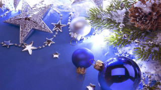 Blue christmas background silver ornaments - silver free wallpaper