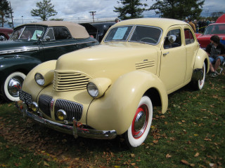 Yellow car field people woman - a.d.m. cooper free wallpaper