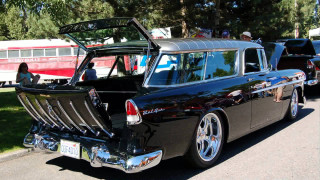 Black car surfboard man standing - a surfboard free wallpaper