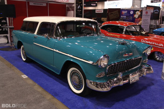 Car show display blue carpeting - a car show free wallpaper