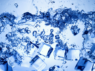 Ice cubes water splash bubbles - water droplet free wallpaper