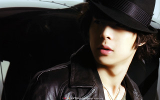 Man black hat leather jacket 2 - his shoulder free wallpaper