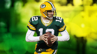 Green bay packers player football 2 - a football free wallpaper