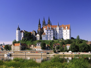 Castle tower river trees scenery - heidelberg school free wallpaper