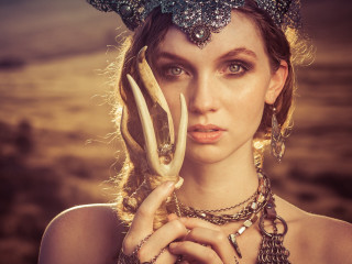 Woman horns necklace scissors headpiece - a pair of scissors free wallpaper