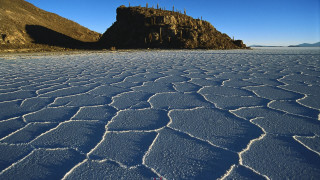 Large rock desert plain sky - aquirax uno free wallpaper for desktop