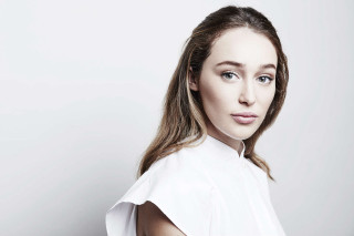 Woman longhair white shirt white - derf free wallpaper