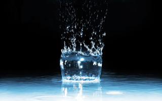 Glass water droplets black background - water droplet free wallpaper