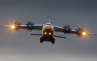 Plane lights flying sky dark - a dark background free wallpaper