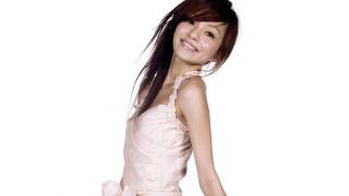Woman dress posing hair wind 3 - slim free wallpaper