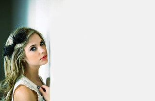 Woman bow hair white background - a bow free wallpaper