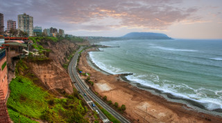 Beach city cliff view train - a train free wallpaper