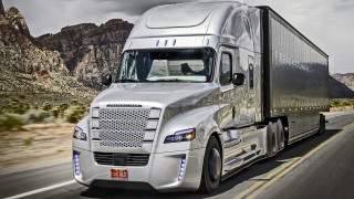 Silver semi truck desert highway - silver free wallpaper