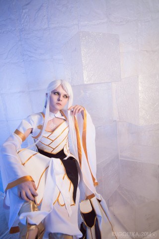 Woman costume chair white hair - a white wig free wallpaper