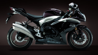 Black silver motorcycle studio setting - motorcycle free wallpaper