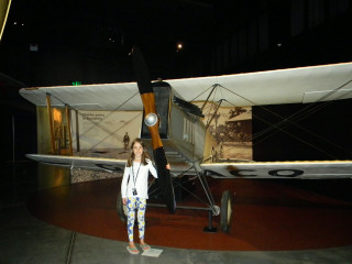 Girl plane night smile hand - elizabeth durack free wallpaper