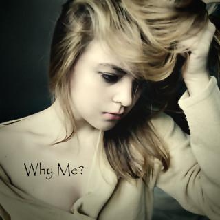 Woman long hair holding head 2 - the picture free wallpaper