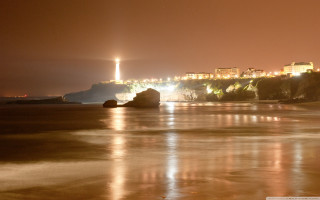 City night light tower water - almada negreiro free wallpaper