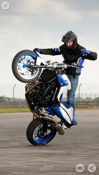 Man motorcycle trick air wheels - a man free wallpaper