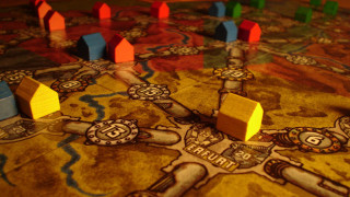 Board game small houses candles - superflat free wallpaper