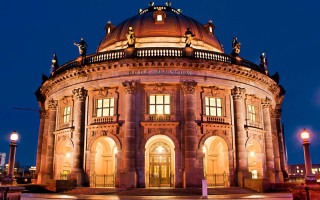 Building dome clock tower night - berlin secession free wallpaper